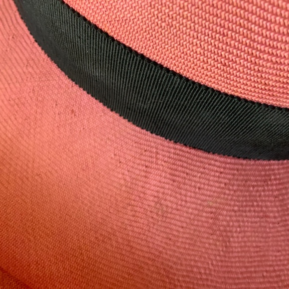 VINTAGE AUTHENTIC CHANEL PINK SALMON BRIMMED BLACK RIBBON BOW HAT - Picture 11 of 11